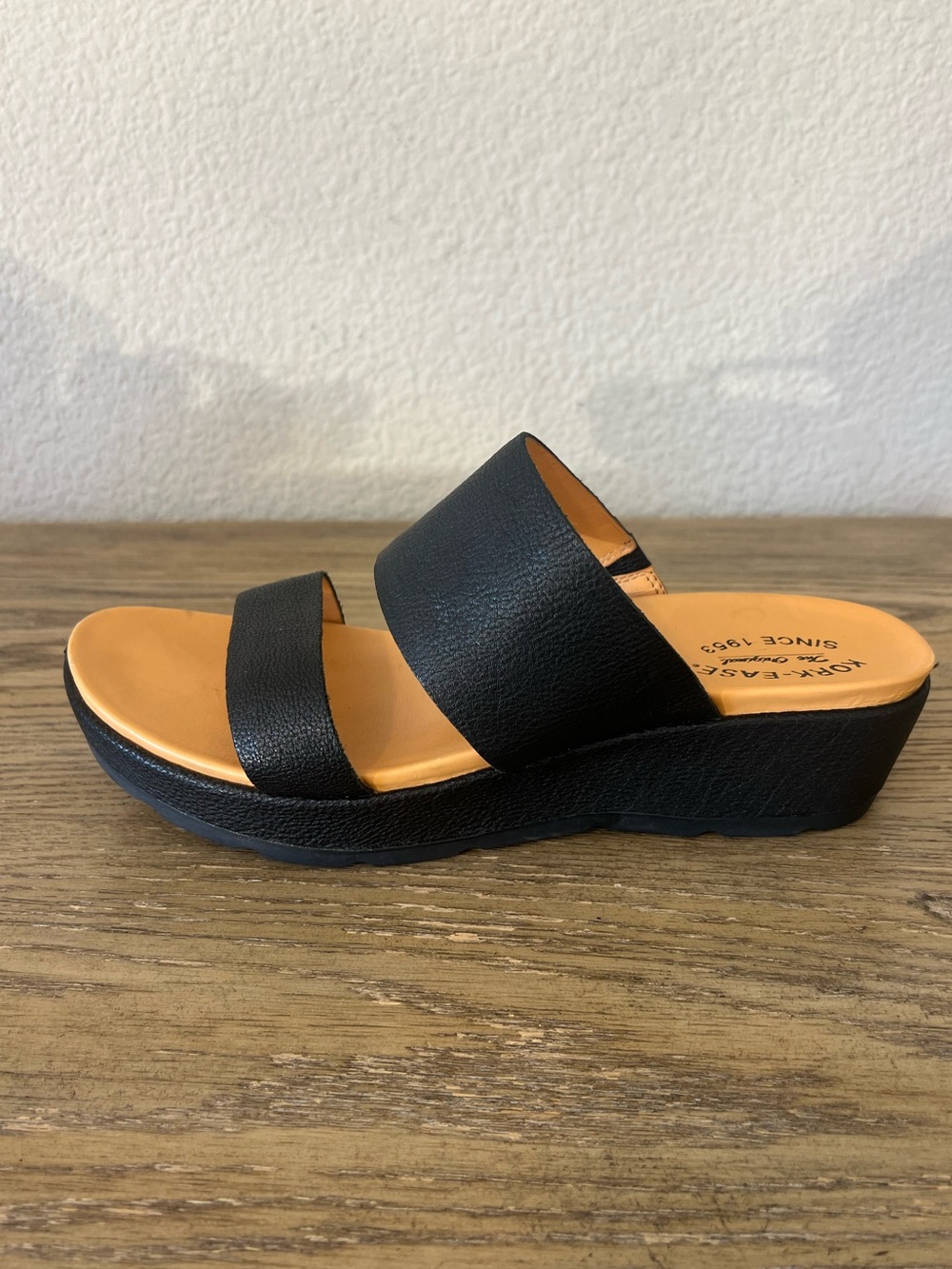 Kork-Ease Kane black Leather Slide Sandals Sz 10 casual comfort minimalist - Picture 3 of 10